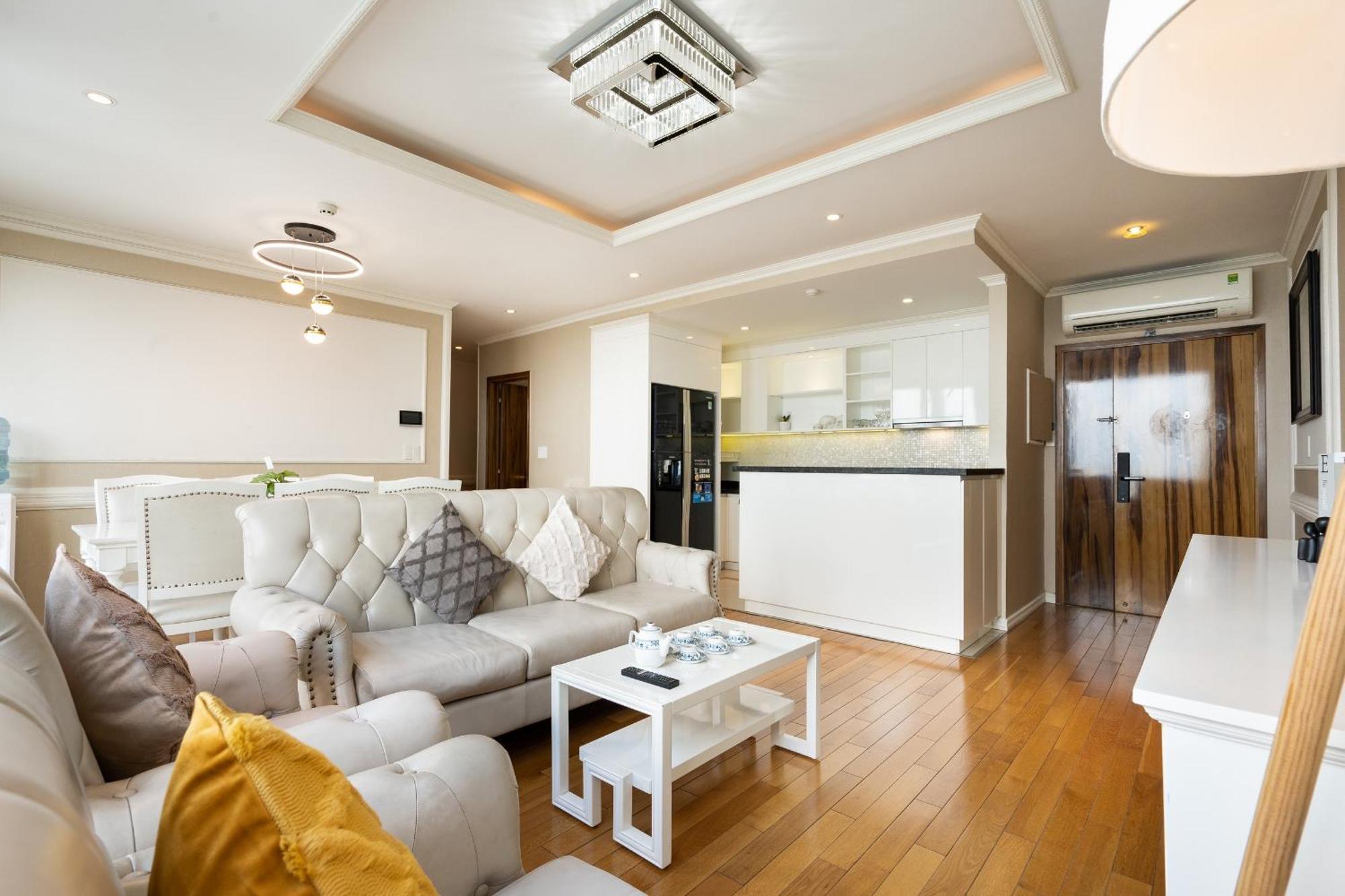 مدينة هوشي منه Leman Luxury Apartment By M Suites المظهر الخارجي الصورة