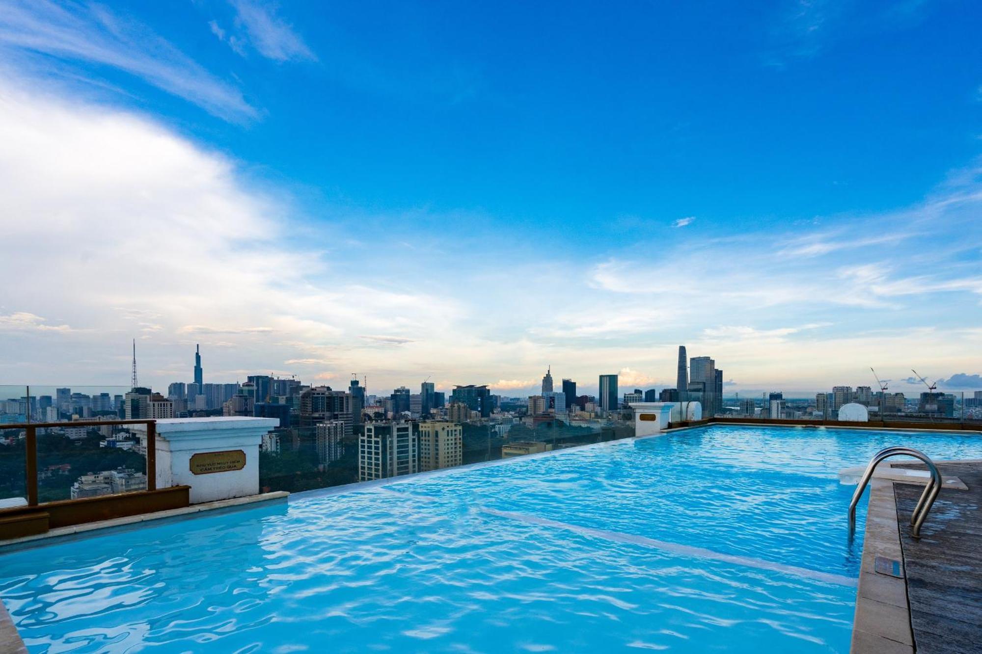 مدينة هوشي منه Leman Luxury Apartment By M Suites المظهر الخارجي الصورة